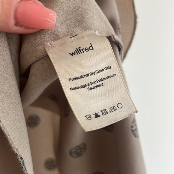 Aritzia beige tank up with pattern in size M - Picture 8 of 8